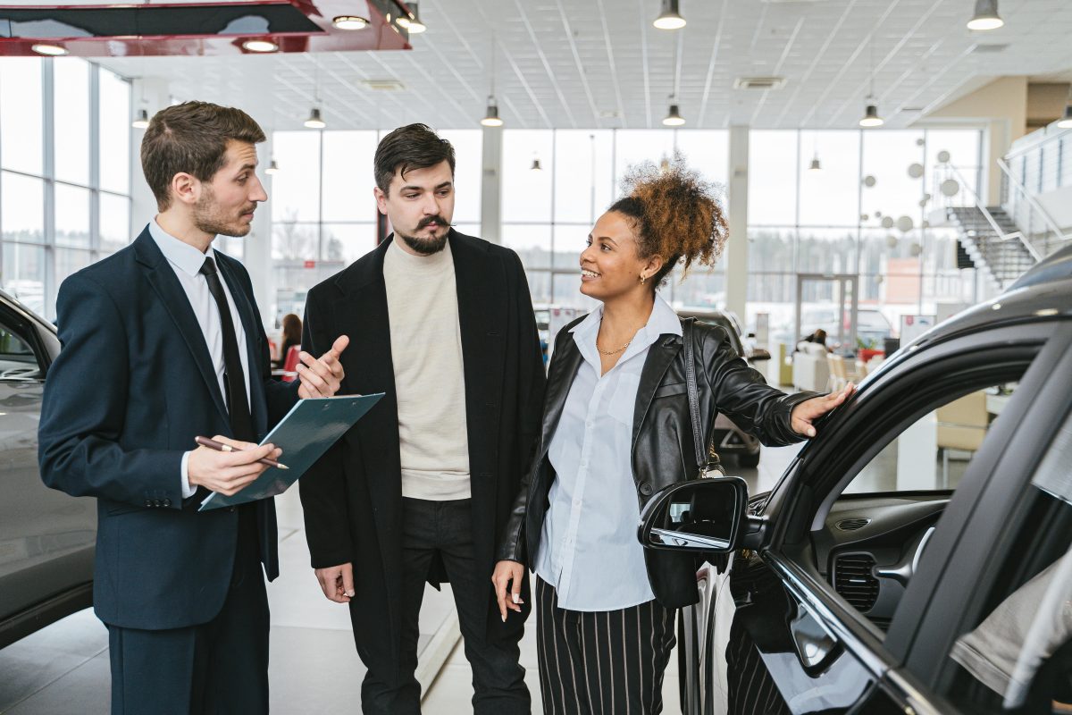 concessionnaire automobile